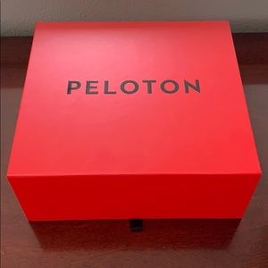Peloton holiday gift box W/ hat, HR monitor& H2O